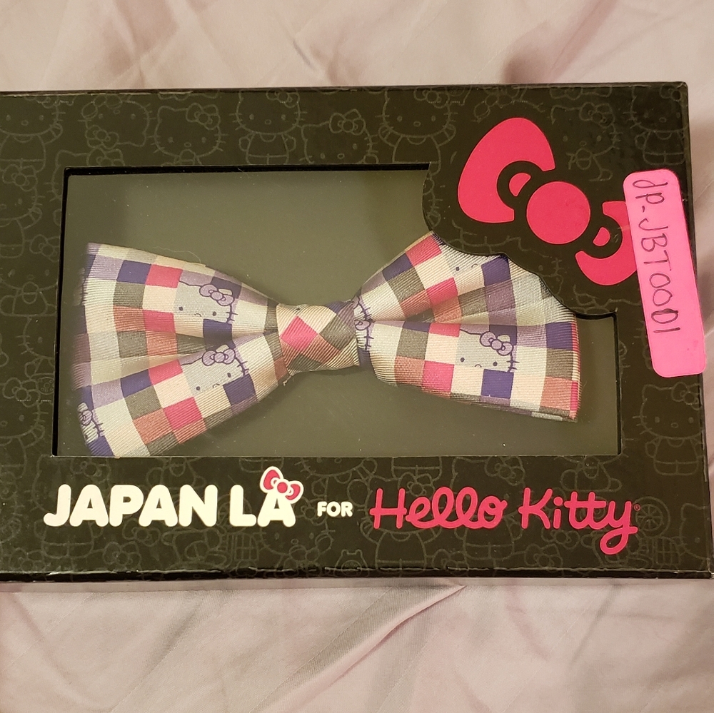 Hello Kitty Mens 100% Silk Bow Tie, NIB, Multicolor